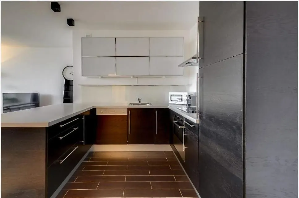 Modern 2 Bedroom Apartment With Pool And Gym Luxembourg